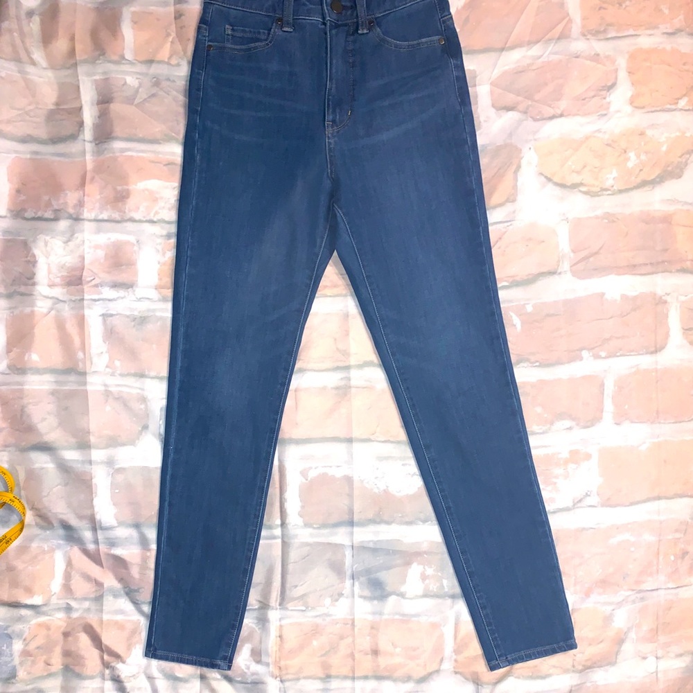 NWOT Uniqlo Skinny High Rise Ultra Stretch Jeans